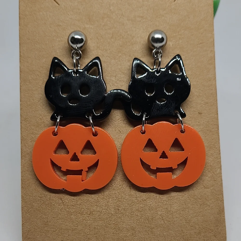 Halloween Black Cat and Orange Pumpkin Stud Earrings NWOT Ladies Fall Outdoor